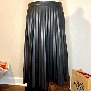 Marc Newyork-size 14 black pleated faux leather skirt. Excellent condition.